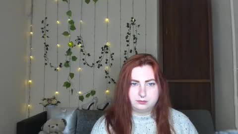 Snapshot of alicia_side_red chatting on 04/28/26, 05:34 Alicia online show from 04/28/26, 05:34