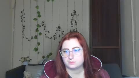 Snapshot of alicia_side_red chatting on 05/11/26, 05:24 Alicia online show from 05/11/26, 05:24
