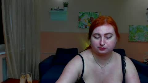 Snapshot of alicia_side_red chatting on 07/23/26, 11:30 Alicia online show from 07/23/26, 11:30