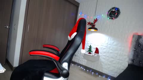 Snapshot of alicia_wonder_dl chatting on 12/21/24, 03:31 Ali online show from 12/21/24, 03:31