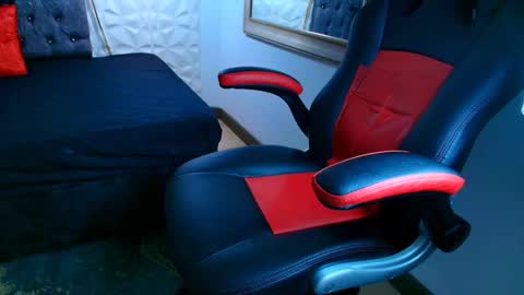 Snapshot of alicia_wonder_dl chatting on 11/08/25, 11:54 Ali online show from 11/08/25, 11:54