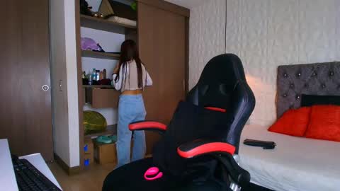 Snapshot of alicia_wonder_dl chatting on 01/13/26, 12:10 Ali online show from 01/13/26, 12:10