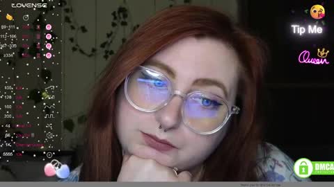 Snapshot of aliciaaared_kis chatting on 04/26/26, 11:30 Alicia online show from 04/26/26, 11:30