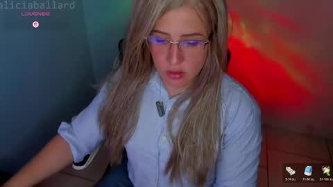 Jennyfer online show from 04/22/26, 09:05