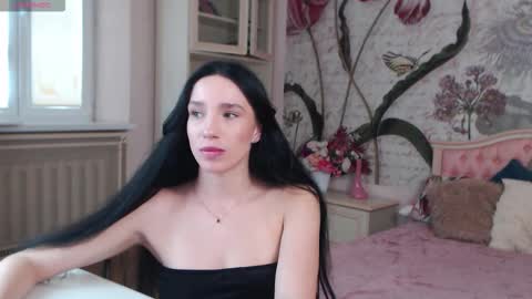 Veronica online show from 09/08/25, 02:49