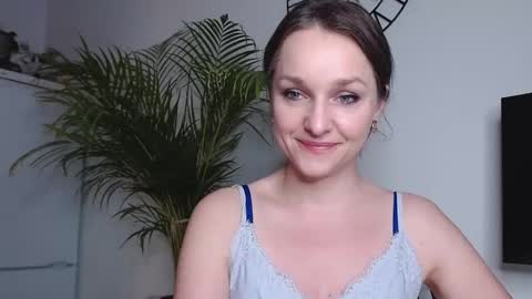 Alicia online show from 02/12/25, 04:22