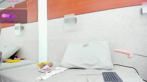 Snapshot of alicie_green chatting on 01/29/25, 05:30 im tutti online show from 01/29/25, 05:30