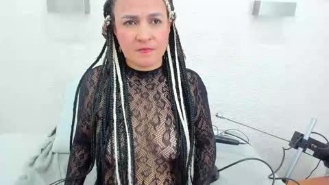 Snapshot of alicie_green chatting on 10/29/25, 02:36 im tutti online show from 10/29/25, 02:36