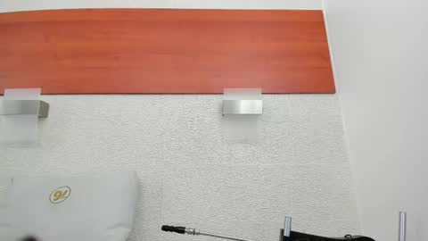 Snapshot of alicie_green chatting on 11/21/25, 01:26 im tutti online show from 11/21/25, 01:26