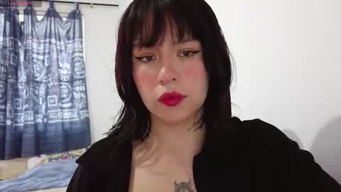 aliciia_23 online show from 11/16/25, 08:58