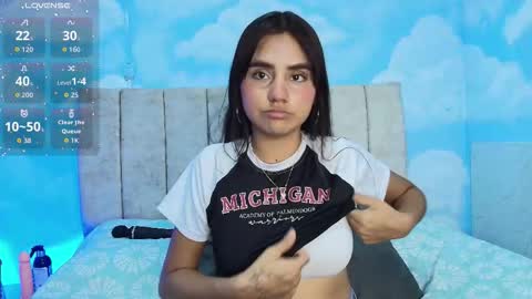 Snapshot of aliclark chatting on 02/05/26, 07:29 Aliclark online show from 02/05/26, 07:29