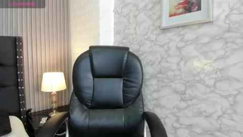 alicya online show from 04/22/26, 12:18