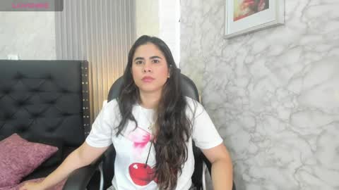 Snapshot of alicy__torres chatting on 04/30/26, 12:22 alicya online show from 04/30/26, 12:22