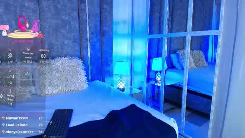 Ali Diaz online show from 12/22/25, 07:33