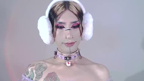     online show from 01/10/25, 01:42