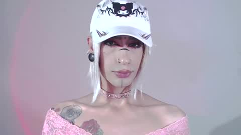     online show from 01/11/25, 08:33