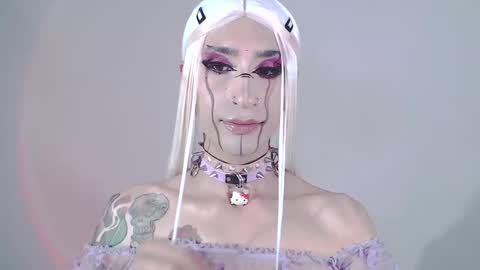     online show from 01/25/25, 02:37