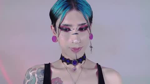     online show from 03/11/25, 04:10