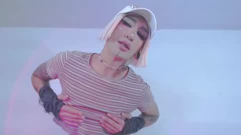     online show from 02/16/26, 09:00