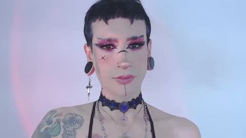     online show from 04/22/26, 12:02