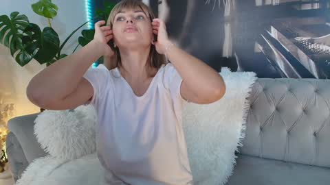 Aliessia online show from 01/12/26, 01:38