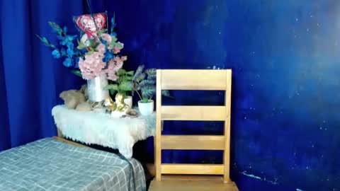 aliexagrey online show from 09/10/25, 04:23