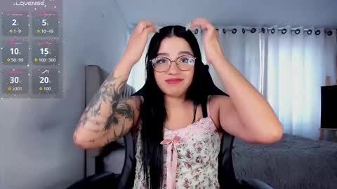 aliice_walker_ online show from 11/19/25, 09:26