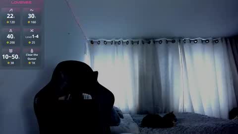 aliice_walker_ online show from 02/19/26, 01:07