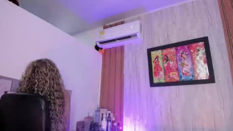 alika online show from 03/12/26, 03:29