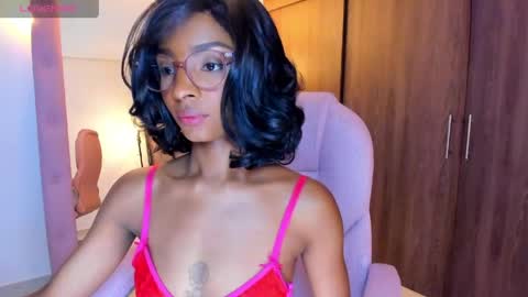 Snapshot of alika_houston chatting on 05/18/26, 05:35 IG Alik nasso online show from 05/18/26, 05:35