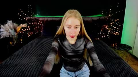 Alina online show from 09/14/25, 12:04