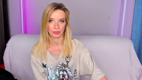 Alina online show from 06/11/26, 02:53