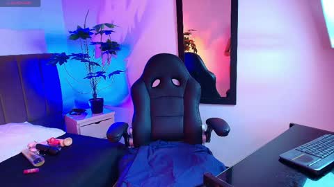 Alina Marks online show from 04/19/26, 01:21