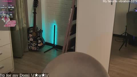 Snapshot of alinabae chatting on 02/23/25, 06:34 Alina and Ben online show from 02/23/25, 06:34