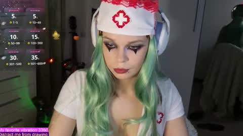 Snapshot of alinabae chatting on 10/31/25, 08:54 Alina and Ben online show from 10/31/25, 08:54