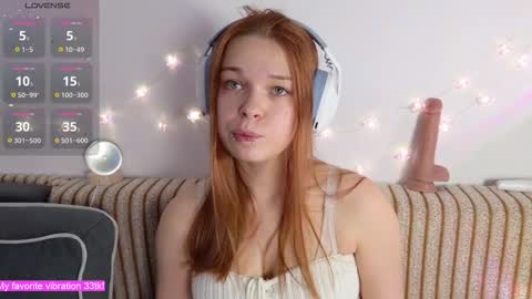 Snapshot of alinabae chatting on 11/21/25, 09:57 Alina and Ben online show from 11/21/25, 09:57