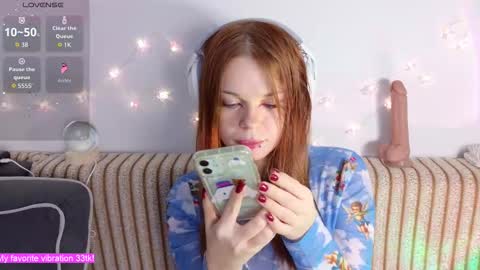 Snapshot of alinabae chatting on 11/23/25, 09:47 Alina and Ben online show from 11/23/25, 09:47