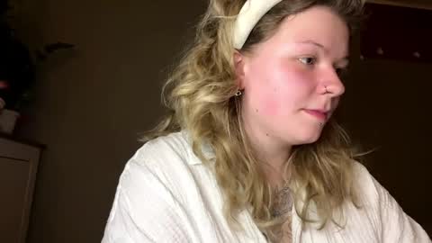 Alina online show from 04/24/26, 09:06