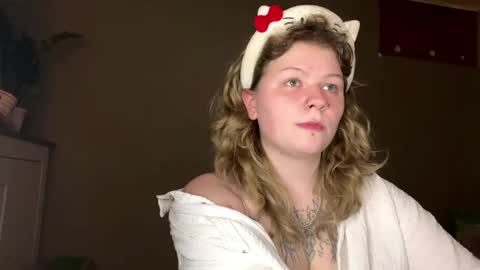 Alina online show from 04/25/26, 10:51