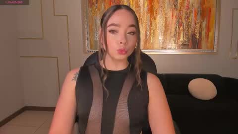 alinakravitz_ online show from 12/20/25, 12:34