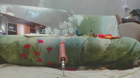 Snapshot of alinasissyxx chatting on 03/20/26, 08:14 AlinasissyXX online show from 03/20/26, 08:14