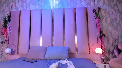  online show from 06/30/26, 03:02