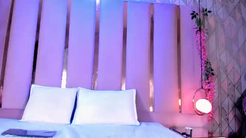   online show from 08/02/26, 02:15