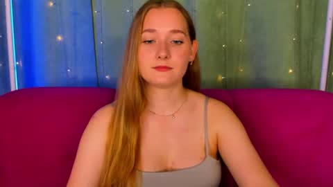 Snapshot of alinawise chatting on 06/16/26, 01:19 alinawise online show from 06/16/26, 01:19