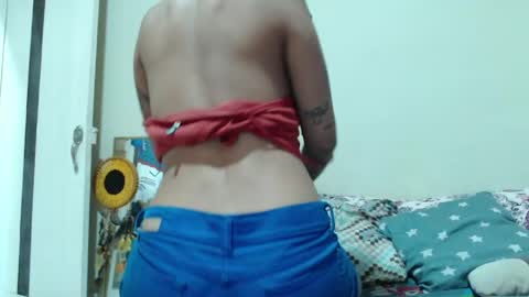 Snapshot of alinawoolf_ chatting on 05/31/26, 02:53 Ali online show from 05/31/26, 02:53