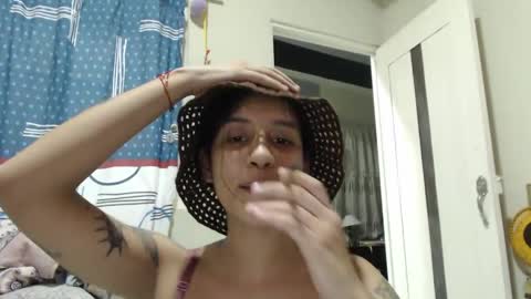 Snapshot of alinawoolf_ chatting on 06/03/26, 04:26 Ali online show from 06/03/26, 04:26