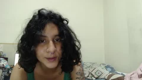 Snapshot of alinawoolf_ chatting on 06/16/26, 11:18 Ali online show from 06/16/26, 11:18