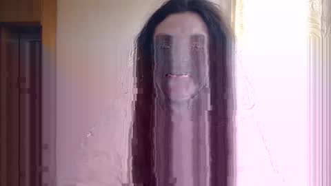 Snapshot of alinaxjames chatting on 05/11/26, 07:14 AlinaxJames online show from 05/11/26, 07:14