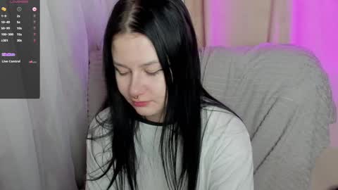 Snapshot of alinegreeeen chatting on 02/05/25, 04:58 Aline Greeeen online show from 02/05/25, 04:58