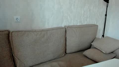 Snapshot of alinegreeeen chatting on 02/13/25, 04:32 Aline Greeeen online show from 02/13/25, 04:32